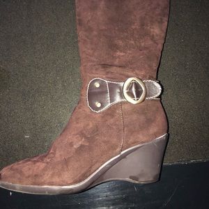 Aerosols Tall Brown Suede Boots